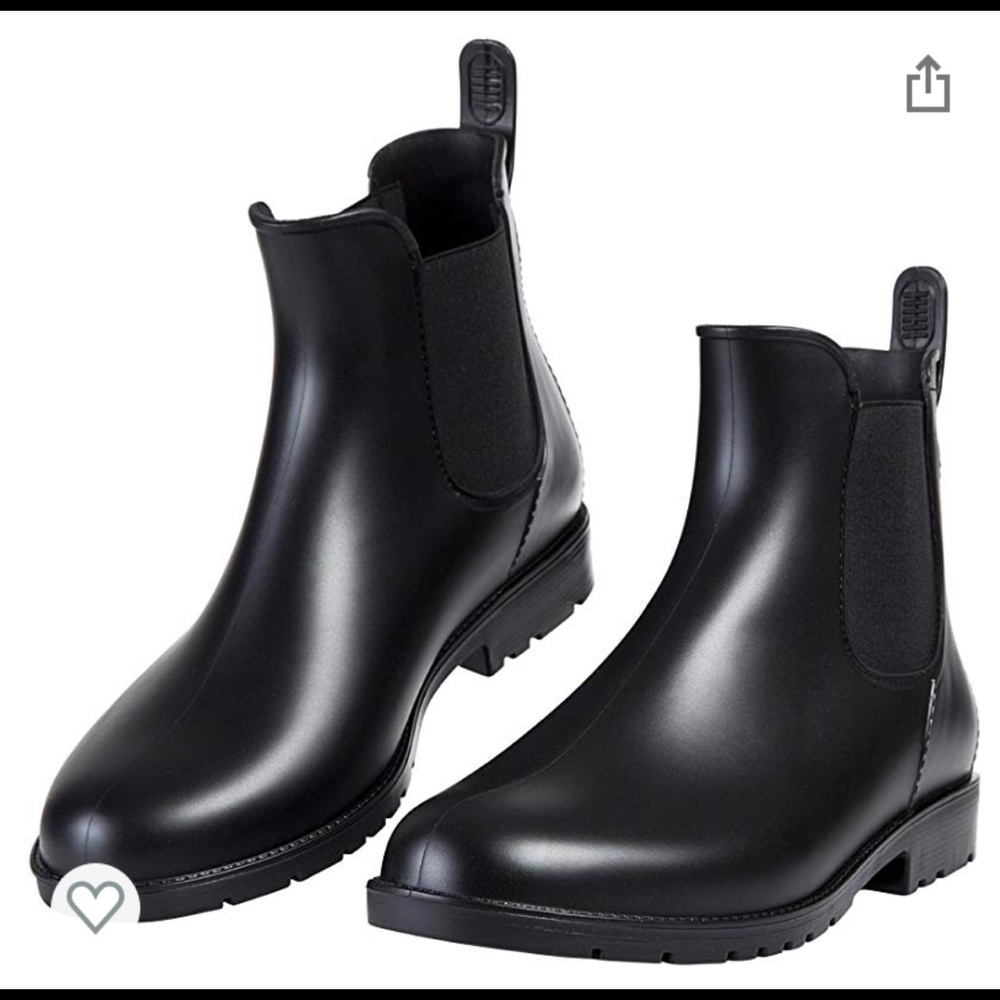NEW Chelsea rain booties size 7.5